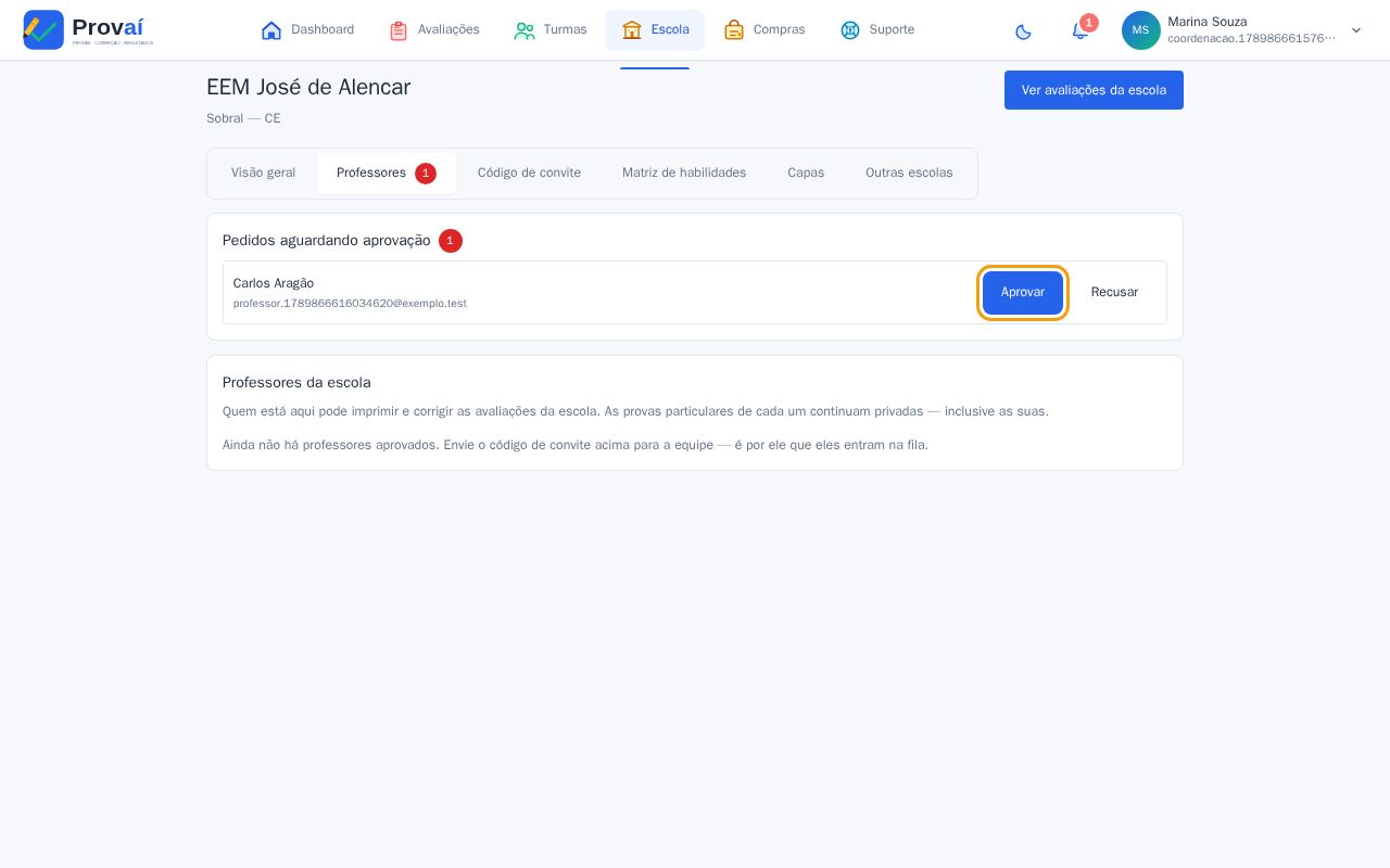 Fila de pedidos de entrada com os botões Aprovar e Recusar